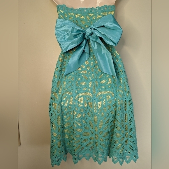 Betsey JOHNSON Battenburg lace strapless dress 6 small - Picture 7 of 15